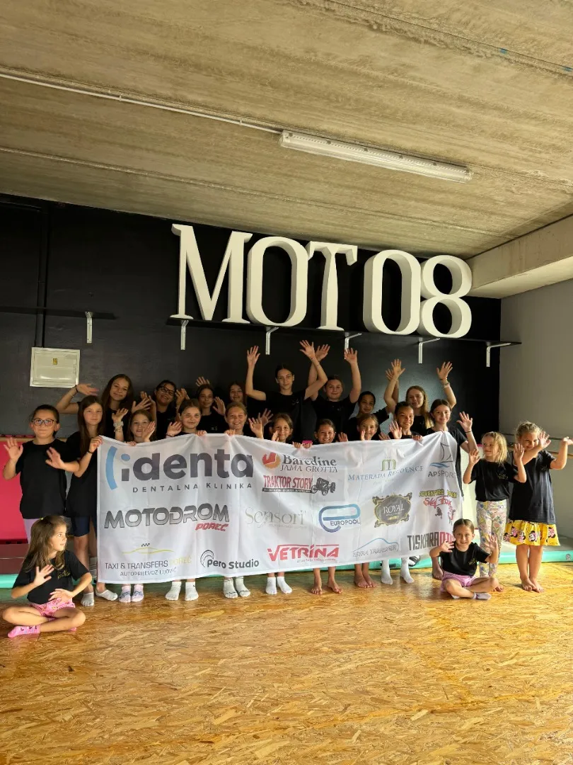 MOTINE PRESELILE NA PLAŽU!